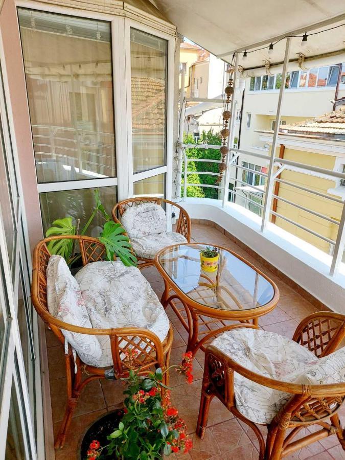 Comfort Flat Burgas Exterior photo